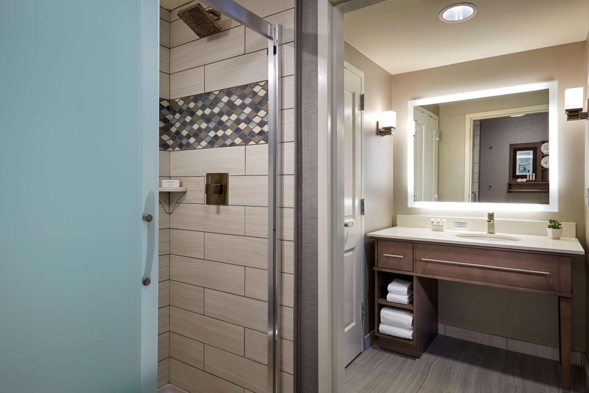 Homewood By Hilton Angeles Redondo